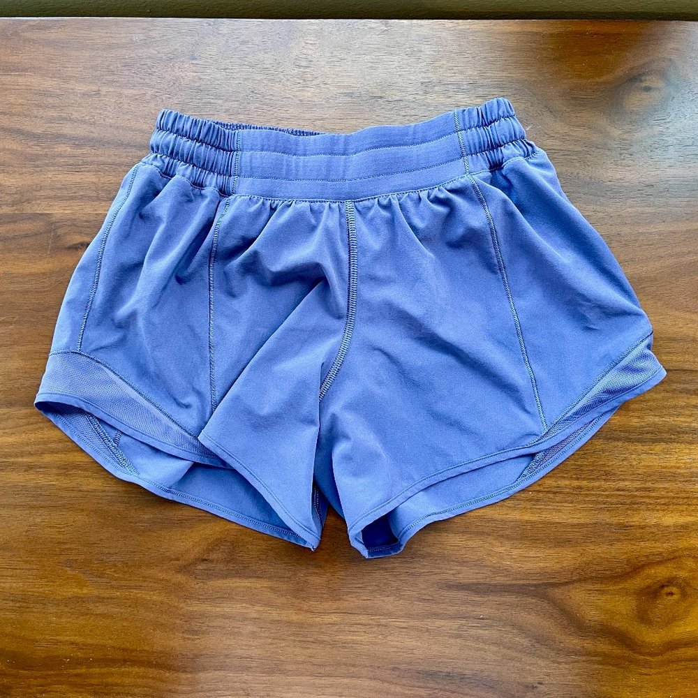 LuluLemon Sz 4T | Hotty Hot Lowrise Short 4"